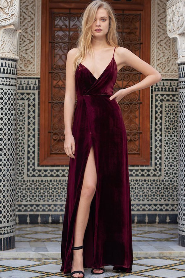 Sexy Spaghetti Strap Velvet Burgundy Prom Dressslit Side Evening Party Dressv Neck Cross Back 5121